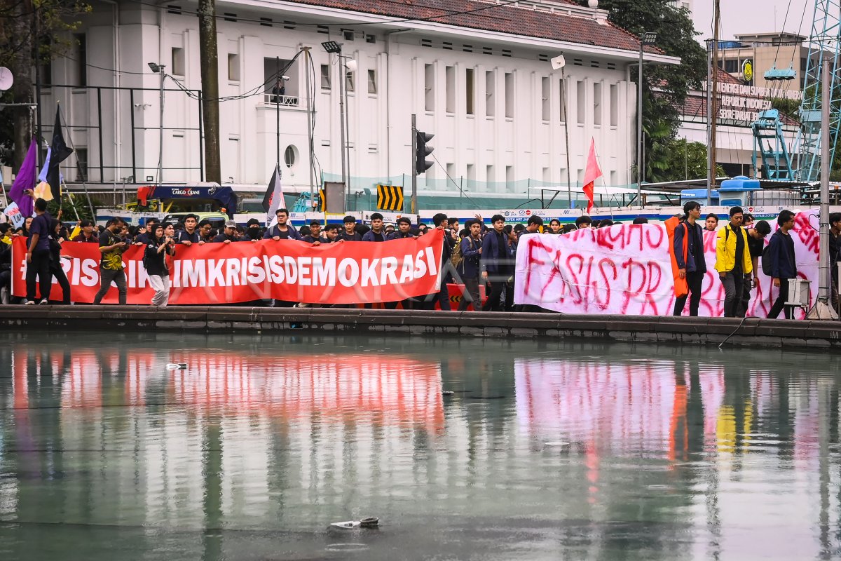 Protes Mahasiswa terhadap Kebijakan Pemotongan Anggaran Pendidikan